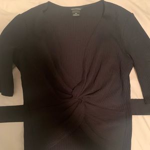 Club Monaco twirl top